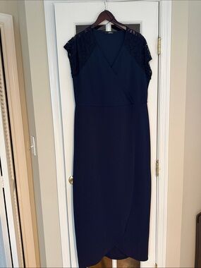 Quiz Navy Lace-Cap Sleeve Wrap V-neck Midi Dress worn once 2X